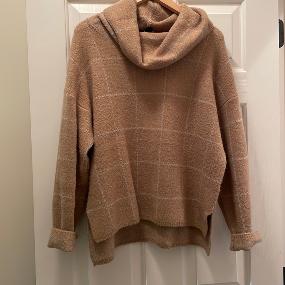 Womens Camel and White checked sweater